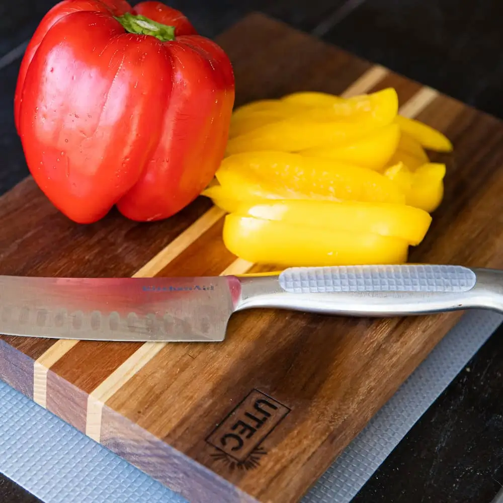 Cat Tongue Grip Tape On a Knife