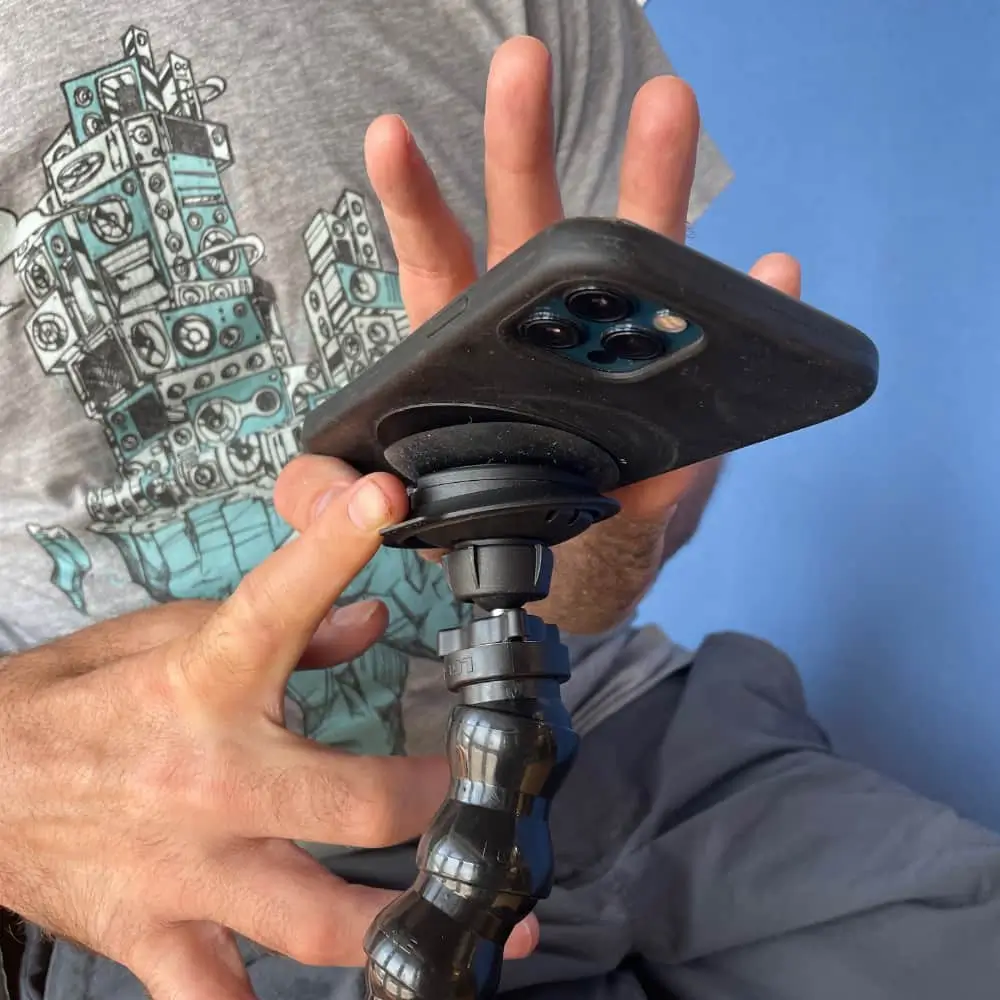 Flexi Phone Holder Attached To A Phone