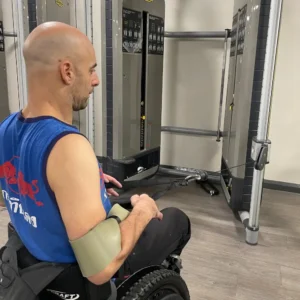 Adult Working Out Using the Gecko Band