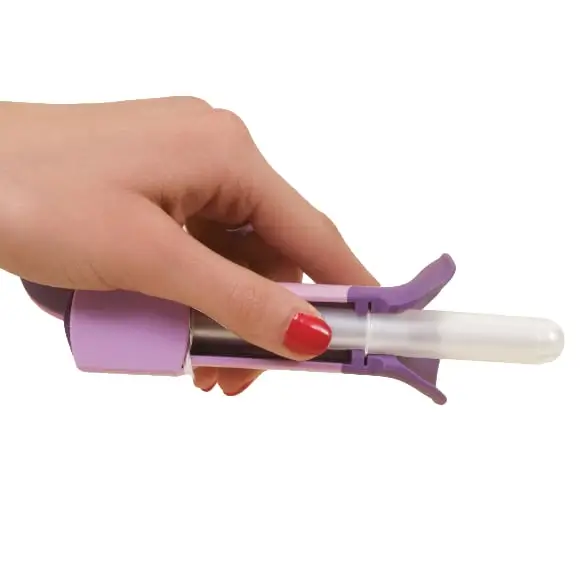 Demonstration How To Use The Tina Tampon Insertion Accessory