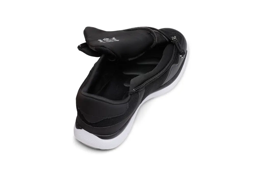 Voyage Black Tornado Shoe Zip Open
