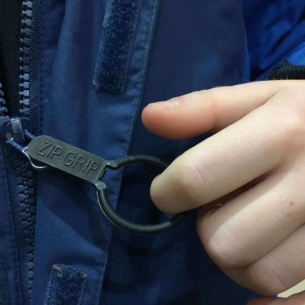 Hand Pulling on Zip Grips