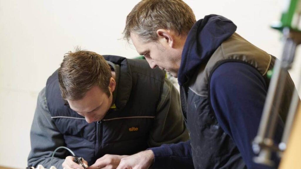 Hand-Built with Purpose: The Expertise Behind Every Loopwheel
